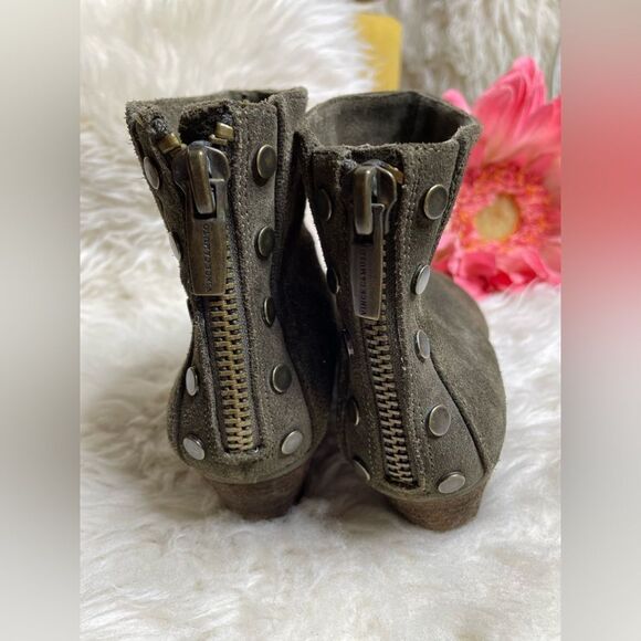Vince Camuto Cinza Suede Ankle Boots Olive 8 - Picture 4 of 8